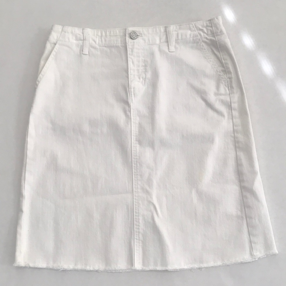 Gap white jean skirt